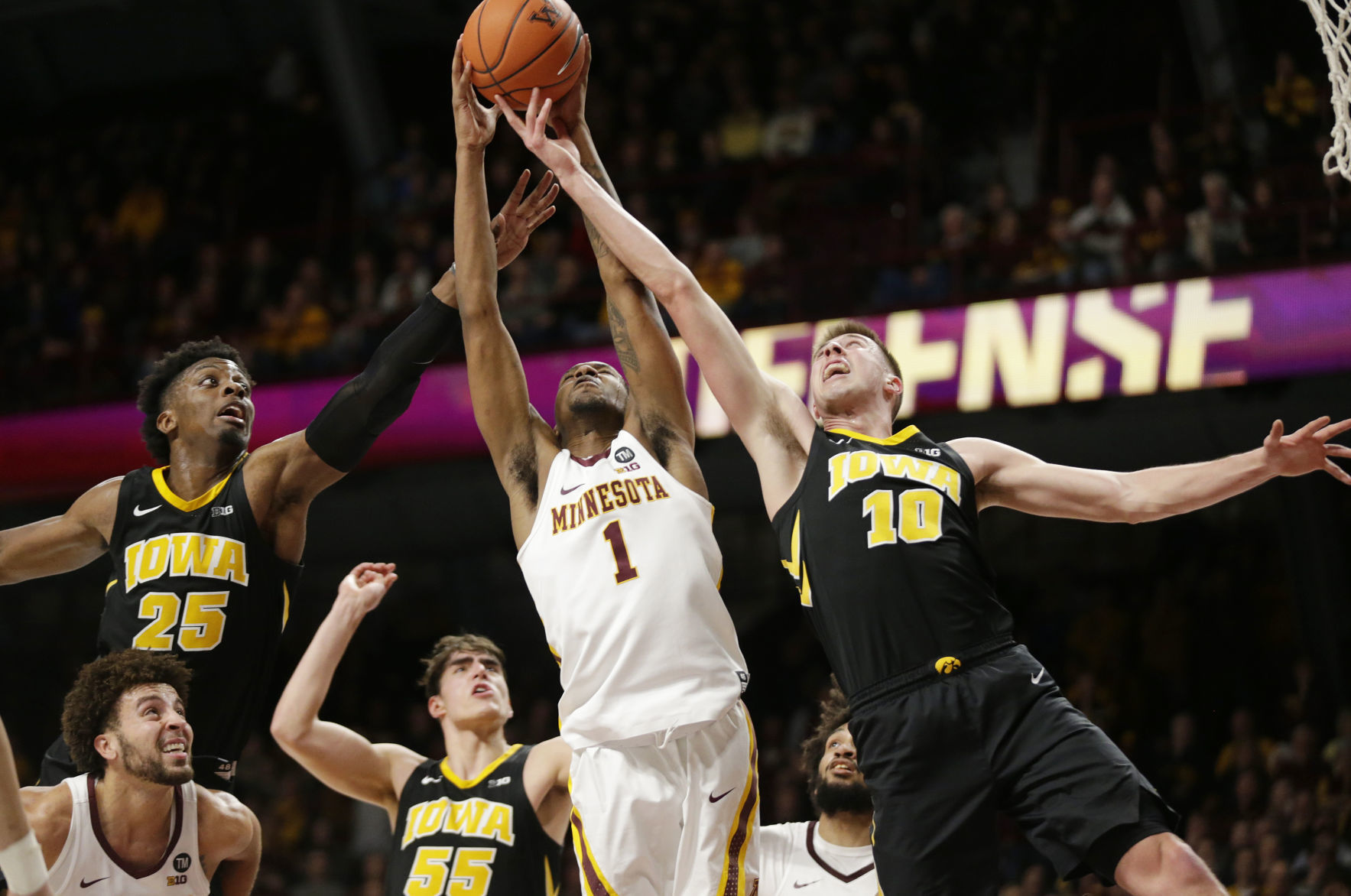 Iowa Minnesota Basketball